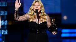 Kelly Clarkson Just Released 2 New Songs—And the Lyrics Are So Emotional