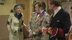hi de hi funny moments - Peggy's version of Punch and Judy