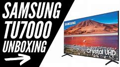 Samsung TU7000 65" Smart TV Unboxing