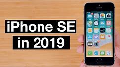 Using an iPhone SE in 2019!