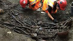 'Plague pit' unearthed in London