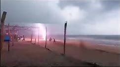 Brutal lightning strike kills two people on Mexican beach