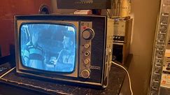 Revisiting the Vintage Hungarian Portable TV set Videoton Minivizor TT-695OCU