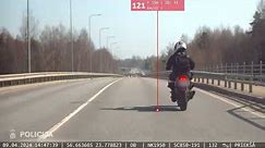 Jelgavā motocikla vadītājs bēg no policijas un pārkāpj likumu deviņas reizes