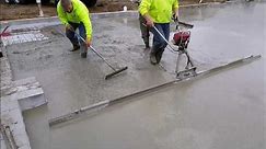 How to get a flat floor using a vibrating concrete power-screed tool.