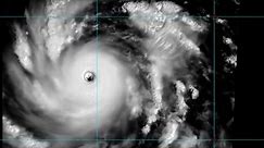Jebi, najpotężniejszy cyklon tropikalny, jaki narodził się w tym roku, zmierza w stronę Japonii - Polsat News