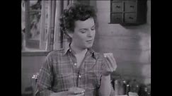 Mercedes McCambridge One-Handed Cigarette Roll in "LIGHTNING STRIKES TWICE" (1951)