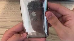 iPod touch 2nd generation (8GB, MC Model) on iOS/iPhone OS 3.1.2 - Unboxing