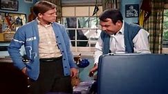 Happy Days - S02E23 Goin' to Chicago - video Dailymotion