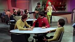 Star Trek S02E13 The Trouble with Tribbles