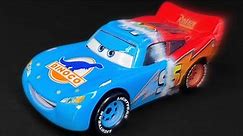 Mattel Transforming Lightning McQueen Piston Cup Dinoco Daydream 2022 Disney Pixar Cars Die-Cast