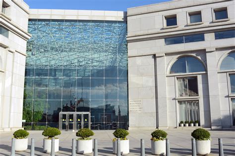 Interim AI guidance for US courts aims for experimentation with guardrails