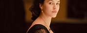 Jessica Brown Findlay Leaves Downton Abbey