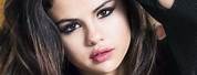 Selena Gomez iPhone Wallpaper