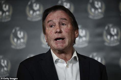 Former Collingwood boss shares big health update after standing down ...