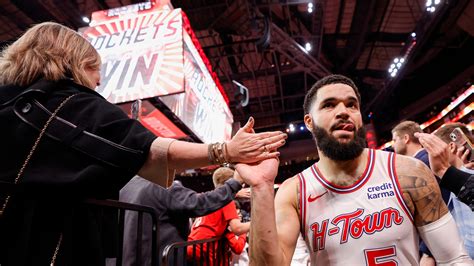 After surgery, Fred VanVleet is already talking about a Houston title