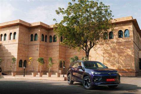 Volkswagen Tayron R-Line, the versatile luxury SUV from Volkswagen ...