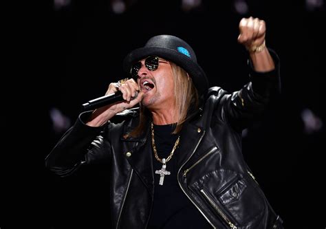 Kid Rock Accused Of 'Embarrassing' Mistake During Super Bowl Halftime ...