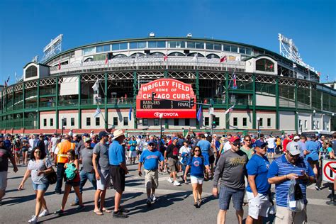 Things to Do Around Wrigley That You Can't Miss photos - Iitvacations.com
