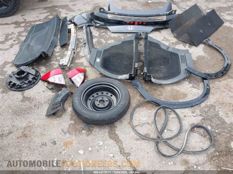 VIN: 3CZRU6H13KM728921 car history HONDA HR-V 2019