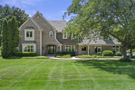 10435 N Riverlake Dr, Mequon, WI 53092 | Realtor.com®