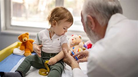 MMR Vaccine: Benefits, Schedule and Side Effects