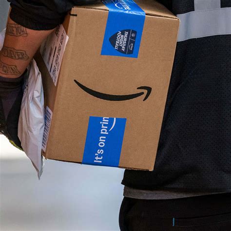 Amazon's Steve Madden Possession Sneakers Are a Must-Have - Parade