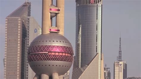 China built a $1 billion mega mall - and it turned into a retail graveyard