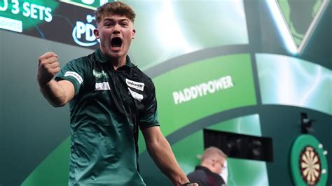 World Darts Championship: 'Champagne' Charlie Manby and 'Rapid' Ricky ...