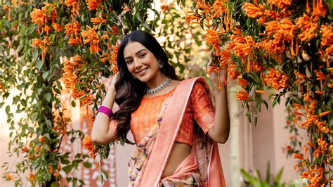 Organza, Chanderi or Cotton? The Best Summer Wedding Saree Fabrics Exp ...