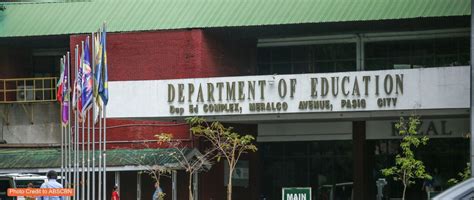 DEPED: AI-DRIVEN P1-B LIBRARY HUBS TO BOOST LITERACY - The POST