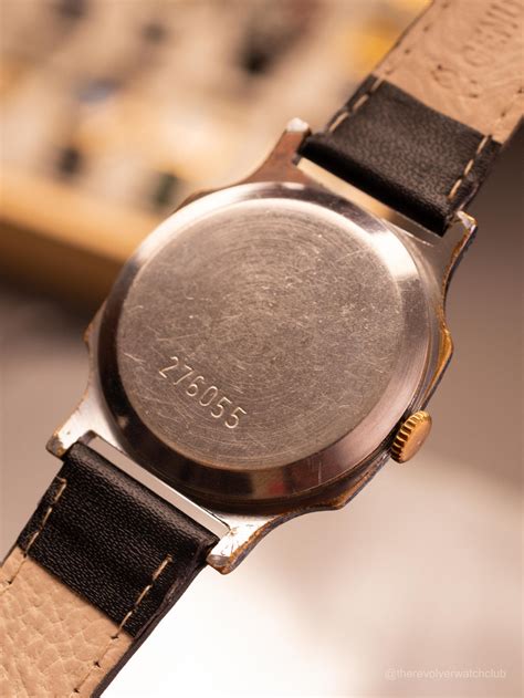 Poebeda Tonneau (Ref. 276055) (35mm; Manual) – The Revolver Club