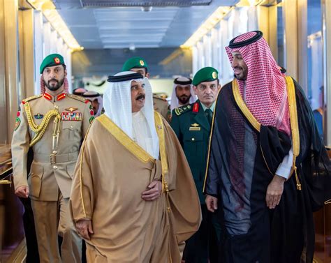 Saudi Crown Prince Receives Written Message from Emir of Qatar