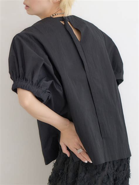 C/Nデザインスリーヴブラウス / ブラック | SOIL VILLAGE