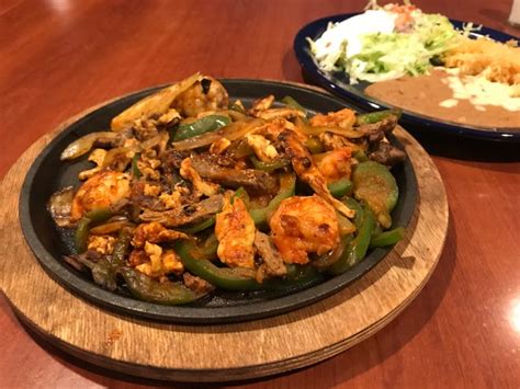 Murfreesboro's El Toro Bar & Grill goes beyond basic Mexican menu