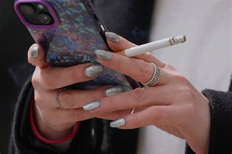 UK passes bill that will eventually ban cigarette purchases