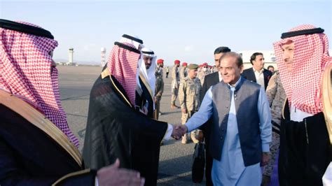 Netizens react to Pakistan PM Shehbaz Sharif's 'Chor-Chor' welcome in ...