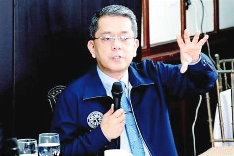 Comelec brushes off impeach bid, defends poll case rulings