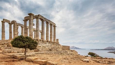 Family Travel: The Best Destinations for History Buffs