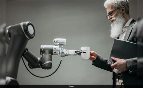 Booming profits, rising joblessness: The AI warning from new research