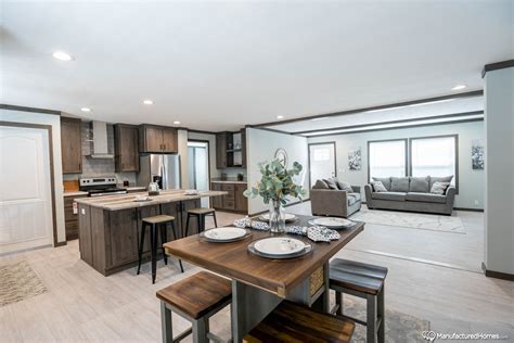 Fleetwood Elite Series / Elevation 32523D by Southern Sip Rolling Homes ...