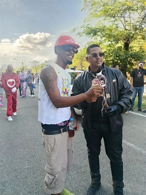 Fanaticos del doble de alofoke en el carnaval de Santiago | TikTok