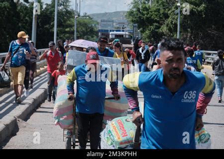 Cucuta, Colombia. 15th Dec, 2022. A truck drives a container removed ...
