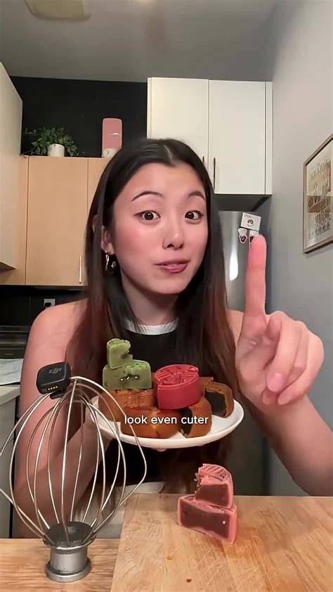 Tasting every flavor from Kitsby mooncake collection