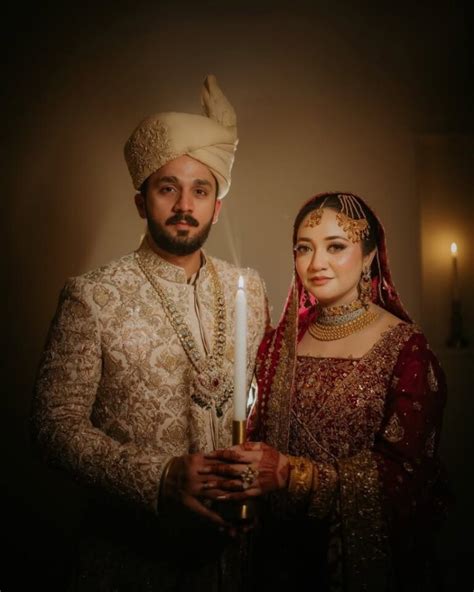 Rajab Butt Officially Announces End Of Marriage | Reviewit.pk