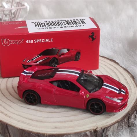 Bburago Ferrari 458 Speciale 1:64 Diecast Model Car | Official Ferrari ...