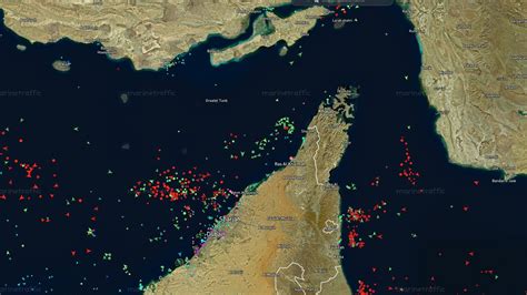 Hormuzstredet: – Tegn på aktivitet