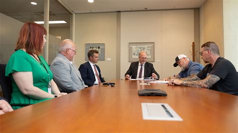 N.B. union gets $5 an hour wage increase