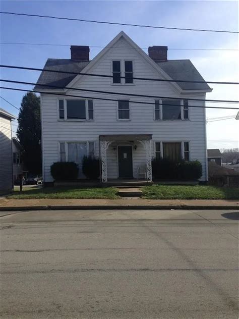 110 N 4th St, Youngwood, PA 15697 [Updated 2/7]