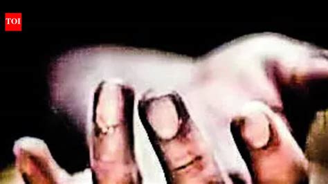 Woman’s body brought to hospital, strangulation marks lead to police ...